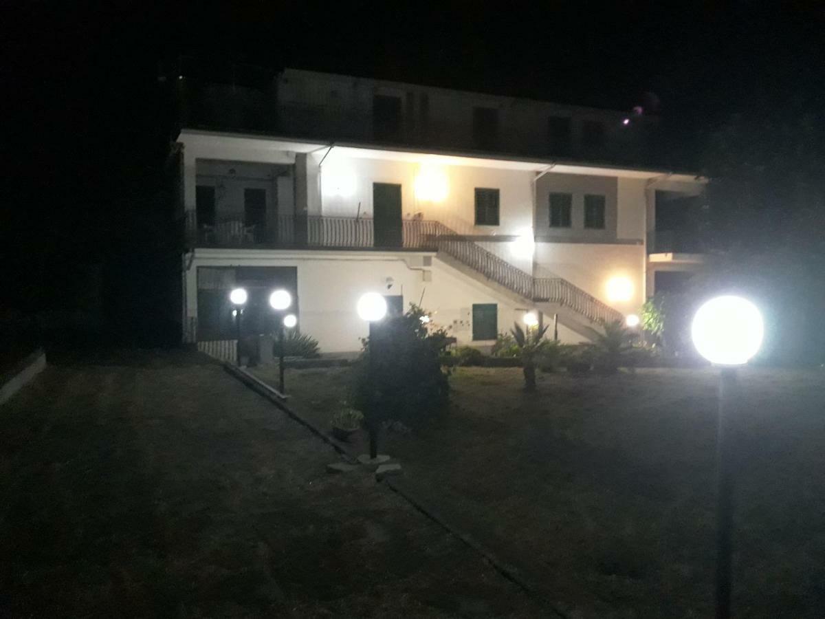 Casa Rosario Lägenhet Riposto Exteriör bild